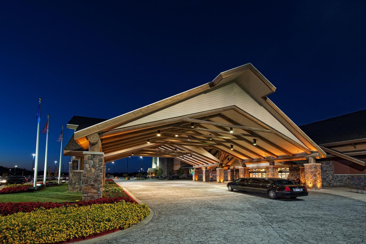 Cherokee Casino West Siloam Springs Resort Exterior photo